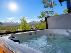 Amazing Family Cabin 120 m². Jacuzzi option - Image 5