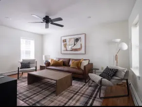 Downtown Arts District House - Image 2