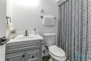BowlingGreen Bunkhouse- Sleeps10 - Image 3