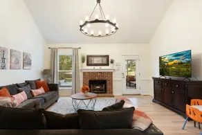 Rustic Farm House in Holly Springs, NC - Image 2
