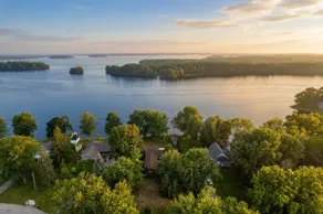 Lakefront Cottage w/ Dock, Fire Pit, Kayak & More - Image 2