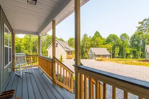 Bluebird Cabin | WiFi & River Access - Image 2