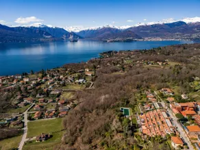 Lake Maggiore unique view with pool - Image 4