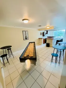 Lake Estate, Dock, Pool, Hot Tub - Image 4