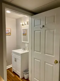 Sleeps 5! Cozy. Modern. - Image 3
