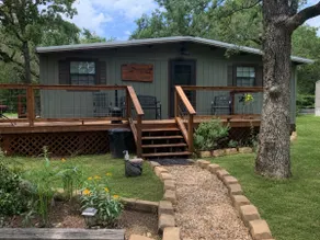 Carl’s Cabin-Where The World Slows Down - Image 2