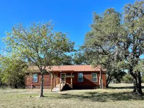 Quiet Country Escape Near Fort Cavazos - Image 2