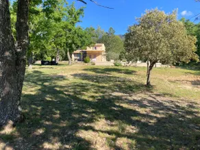 2 pretty atypical cabins on the same site - Image 4