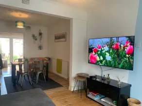 Seaside village home - Image 4