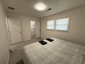 Minimalist Midterm Unit @ Timberline Flats - Image 5