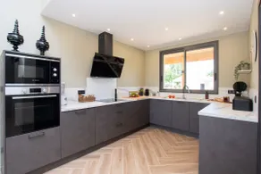 La villa face au lac with heated pool and view - Image 3