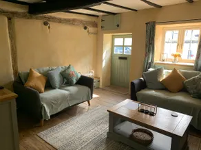 Cosy 2 bedroom cottage in Usk - Image 2
