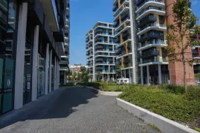 Waterfront City River view - Image 3