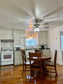 Downtown Updated Craftsman, Pet Friendly - Image 3