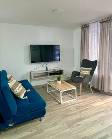 Modern and safe house with A/C - Image 2