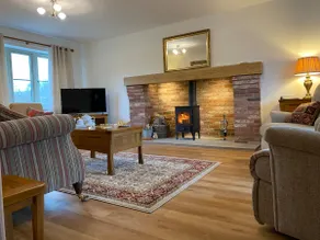 Relax in rural Herefordshire - Image 2