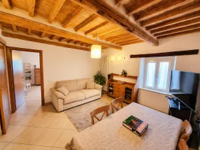 Foxes house - Image 4