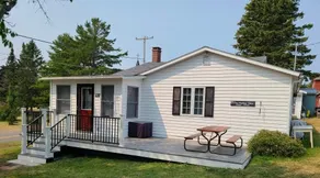Eagle Harbor Cozy Cottage - Image 3