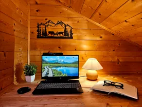 Cabin surrounded nature with views of the valley - Image 3