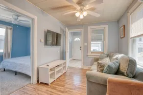 Beach Bungalow - Image 2