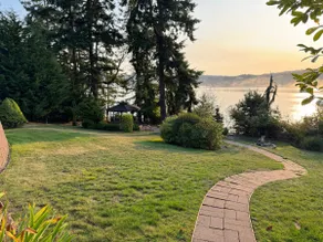 Harbor Hideaway Waterfront Home - Image 5