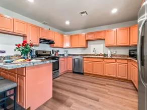 5BR Sleeps 10 Hot Tub Fire Pit Games & Walk to ASU - Image 5