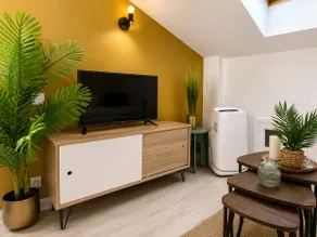 Grasse - Independent room - parking and pool - Image 2