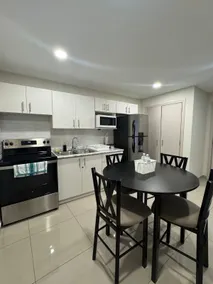 Intimate Modern Suite | Residential and Safe Area - Image 4