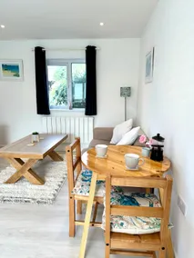 ‘Little Trevie’ spacious flat, near Perranporth. - Image 5