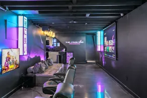 Unique Gaming Suite_Sleeps 10_Mins to Airport_FIFA - Image 3