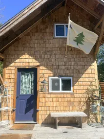 Hazel Nest rustic, cozy guest cottage - Image 5