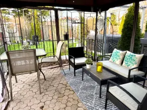 Creative Cozy Escape Near the Lake - Image 4