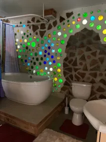 Entire Cordwood House 5 minutes south of town - Image 4