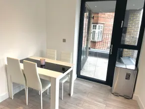 Classic and Cosy 2 bedroom Flat Croydon - Image 5