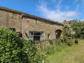 Moldy Warp Barn, HAWORTH - Image 2