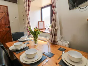 Stable Cottage - Image 5