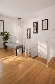 Modern Urban Retreat: 3BR, Steps from Fremont Hub - Image 5