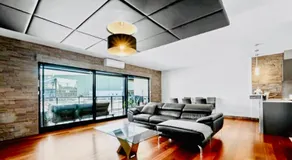 Waterfront Getaway - Image 2