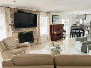 HOUSE w/private POOL - Image 3