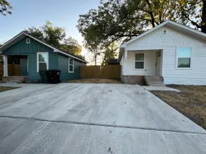Farmhouse Tiny Home - Image 2