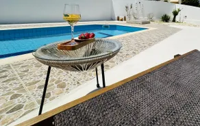 Luxury villa with Pool & Hot tub - Image 4