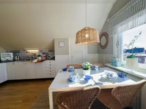 Attic apartment with view - Image 3