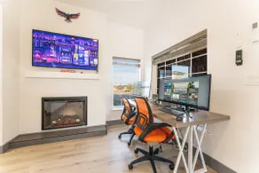 2 King Beds • 5 Min to Airport & Casino • 10 Acres - Image 2