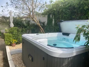 Bryntirion Farmhouse Apartment with Hot Tub - Image 5