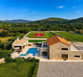 The House of Play | Villa Cera Excelsior - Image 4