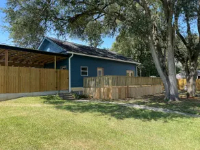 Lucky Oaks Cottage - Image 3