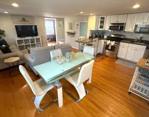 Walk to Wildemere Beach/ Pet Friendly Coastal stay - Image 5