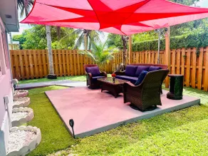 Modern Apartment with Private cozy Backyard - Image 2