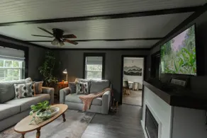 Mountain cabin in Jamestown + Brand New Hot Tub! - Image 3