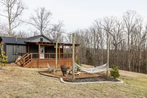 Mountain cabin in Jamestown + Brand New Hot Tub! - Image 2